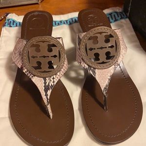 TORY BURCH SANDALS!!